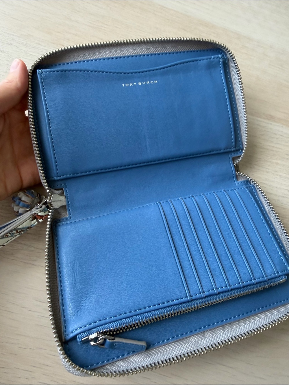 Tory Burch Limited Edition Elephant Zip Wallet Wristlet Leather French Gray 2017 - Picture 13 of 16